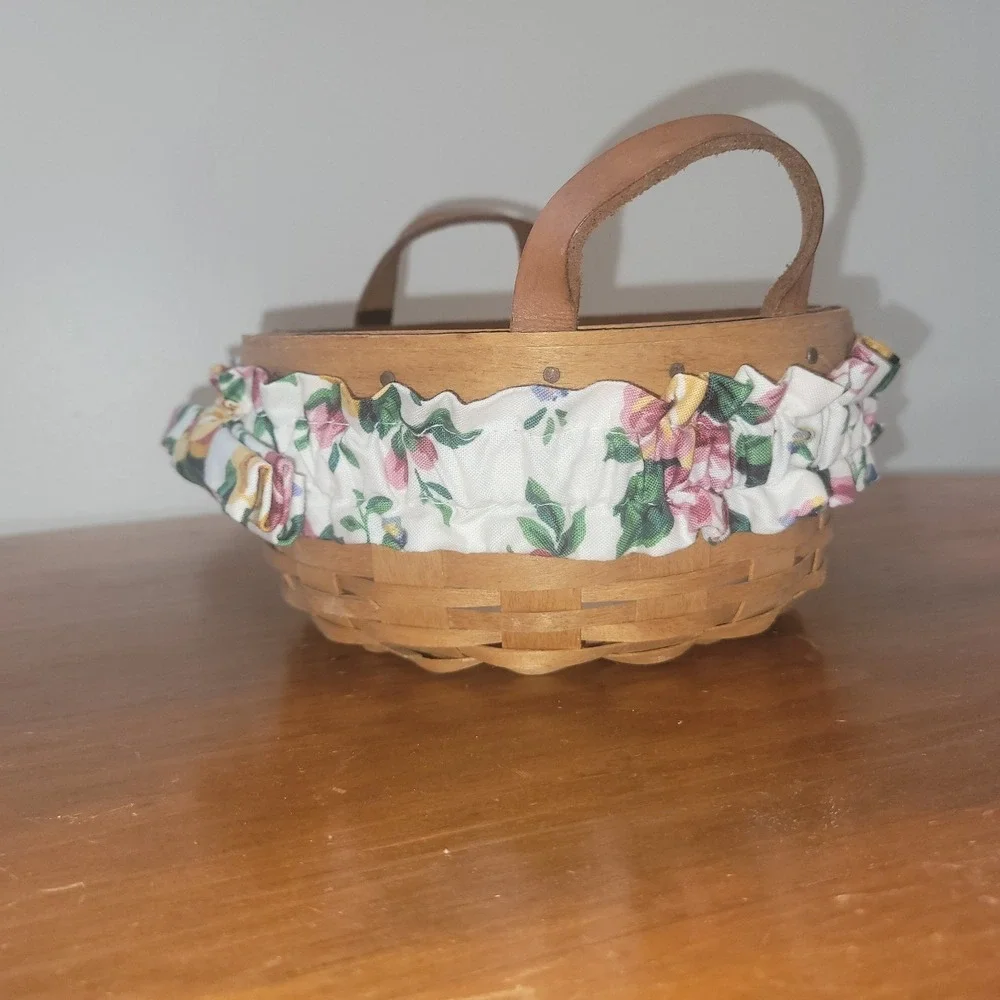 Longaberger Button Basket - Leather Handles‎ - 1998